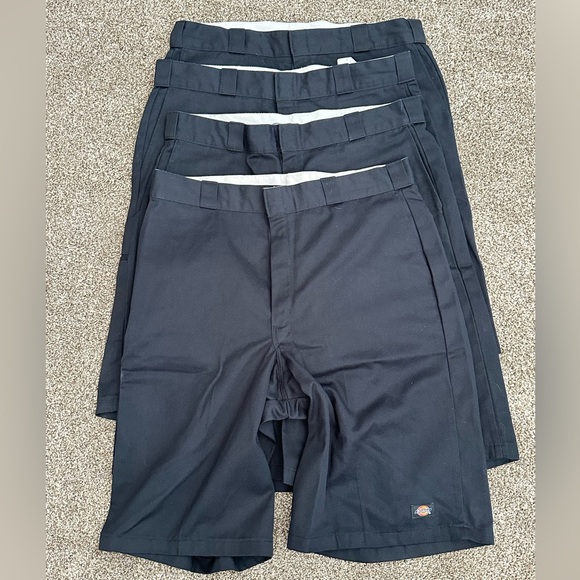 Dickies Multi-Pocket Size 38, 13” Men's Work Shorts. EUC Most Are New - Picture 1 of 4